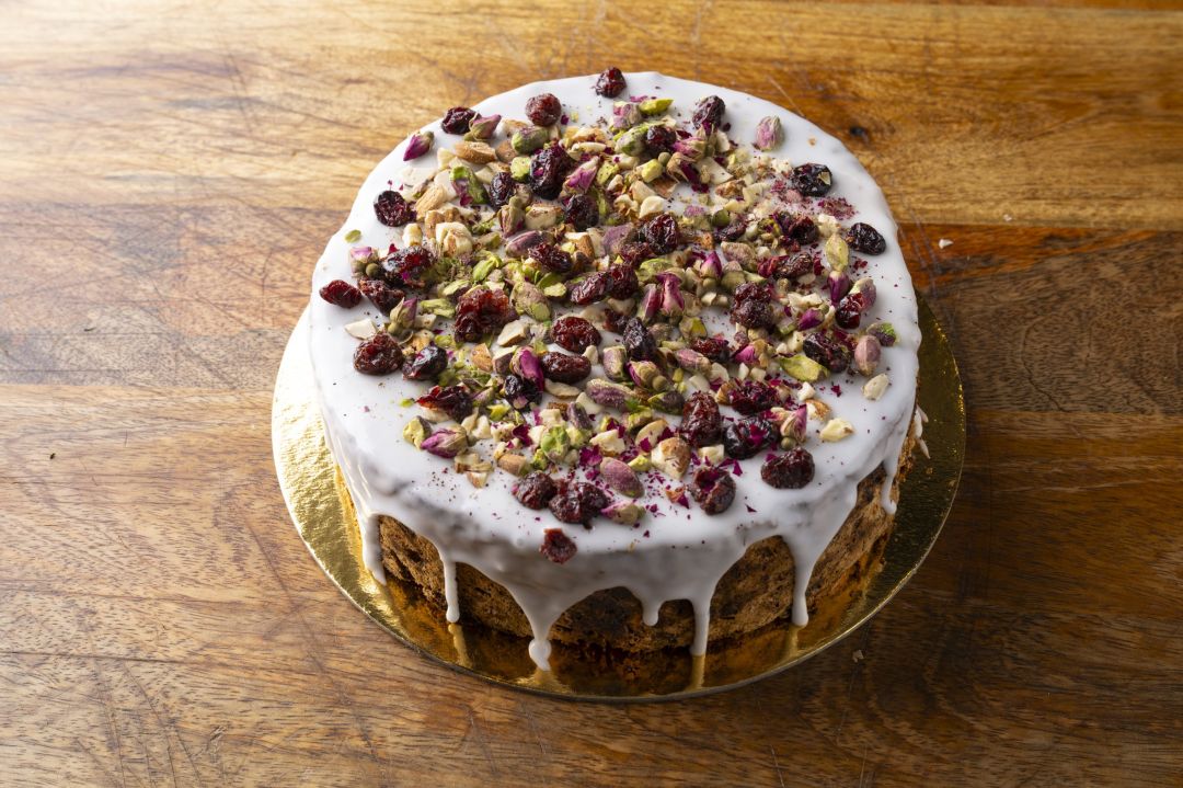 Persian pavlova