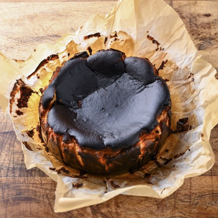 Burnt labneh cheesecake