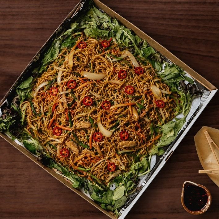 Stir Fried Egg Noodles with Vegetable Box