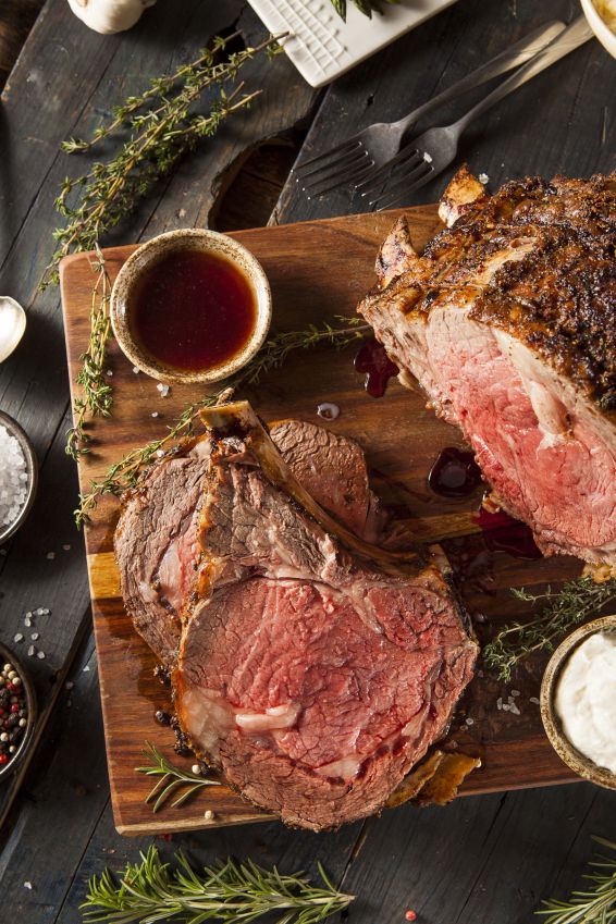 *savory roasted prime rib au jus with horseradish sauce