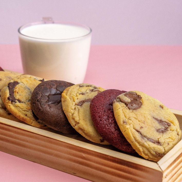 milk and cookies