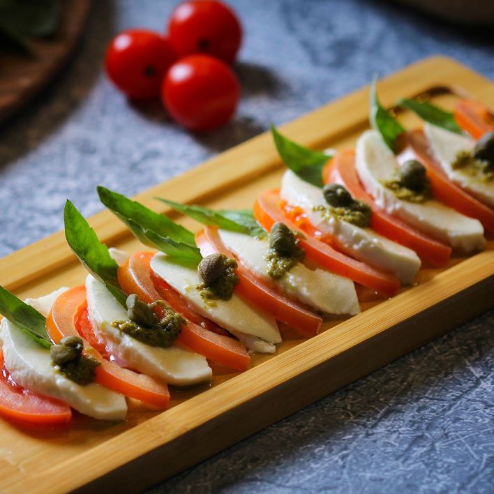 caprese bites: tomato, mozzarella, basil