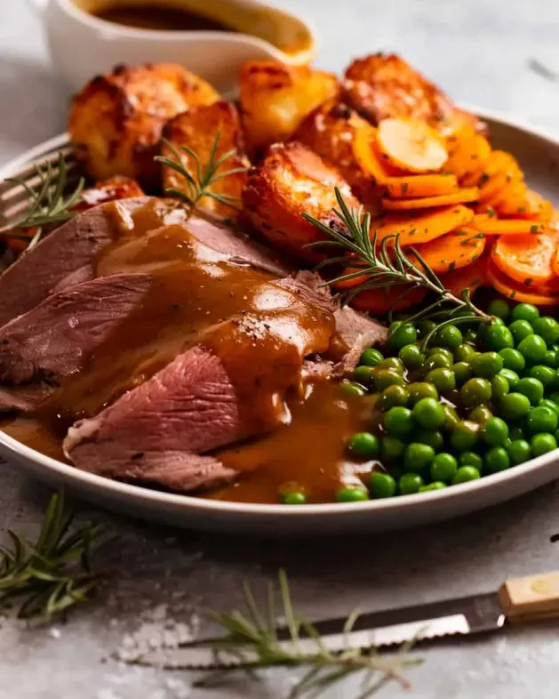 O1 Roasted Lamb with Roast Pumpkin & Potatoes, Carrots, Peas, Gravy & Mint Jelly 