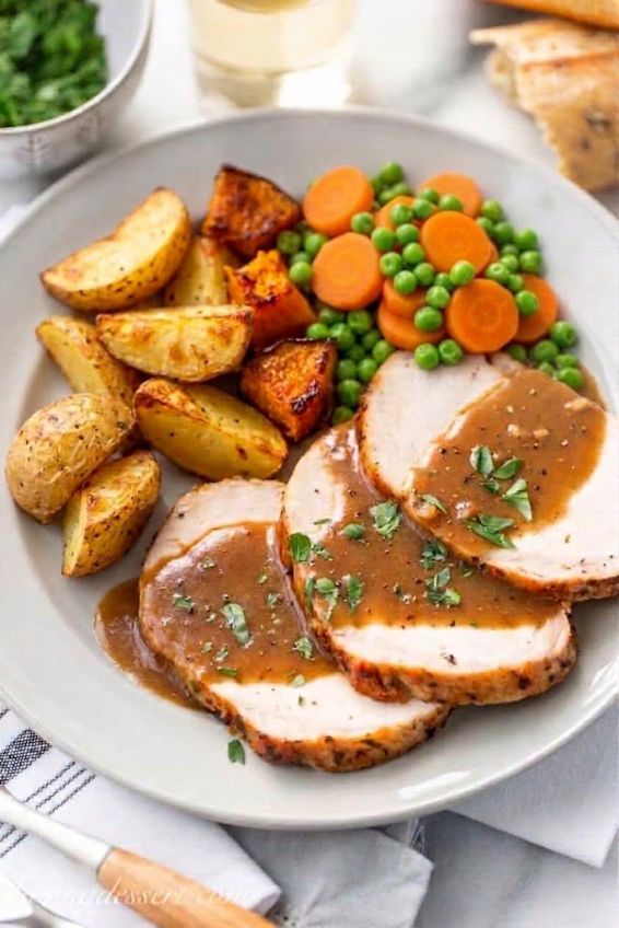 O2 Roast Pork with Roast Pumpkin & Potatoes, Carrots, Peas and Gravy