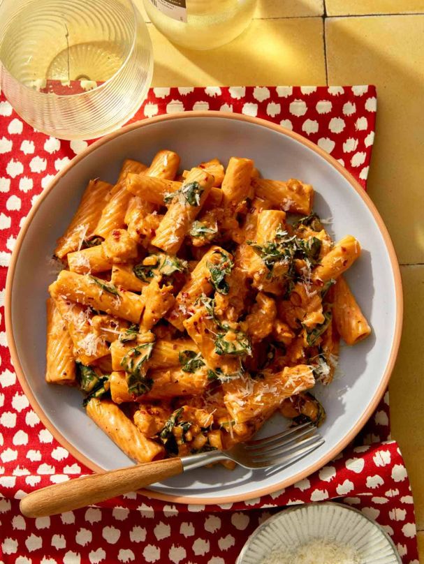 O8 Sausage, Bacon and Kale Pasta in Creamy Napoli Sauce